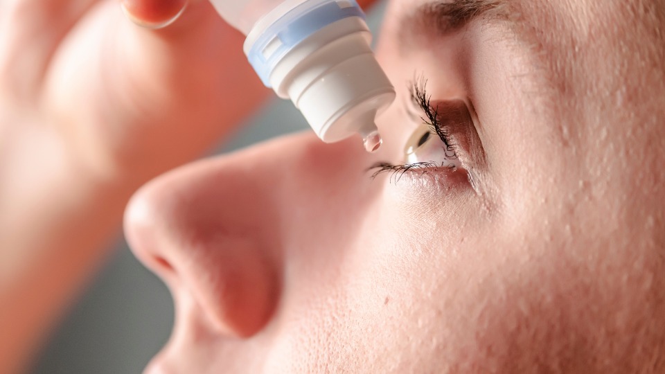 Rola parazapalenia w patogenezie i leczeniu chorób oczu – od mechanizmów do terapii